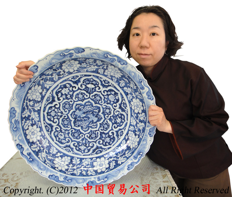 中国美術工芸品 ＞ 景徳鎮皿・陶磁器 ＞ 景徳鎮 青花手描「鳳凰紋」大皿