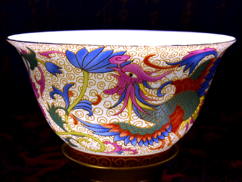 中国茶器　蓋碗　琺瑯彩　ピンク色　ガラス　金粉入り